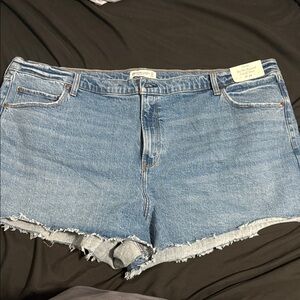 Abercrombie & Fitch Women's The 90’s Relaxed Cutoff Jean Shorts 37/24